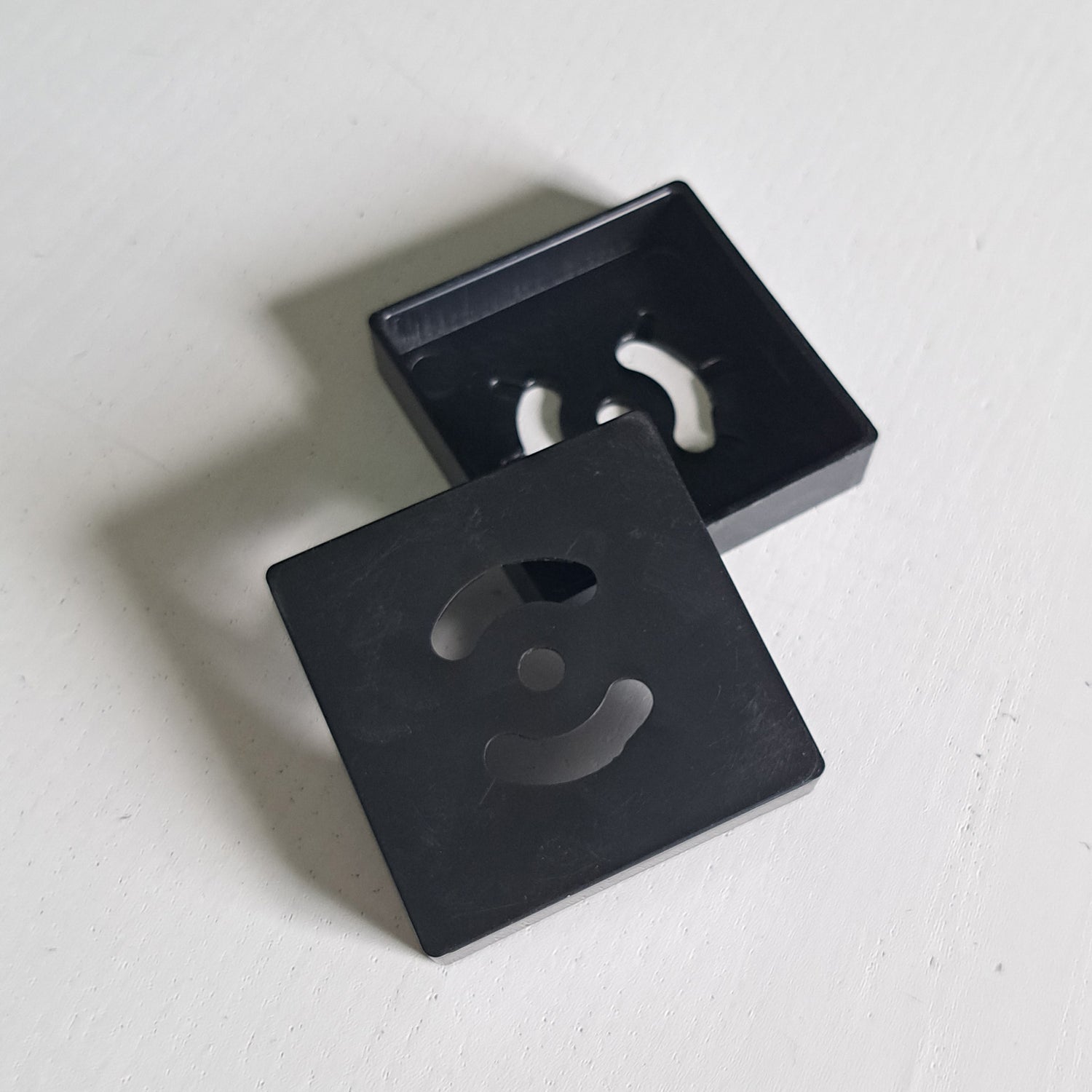 Divisória de ambiente PVC padrão Madeira Nogueira 7cmx7cm com 2,8 metros