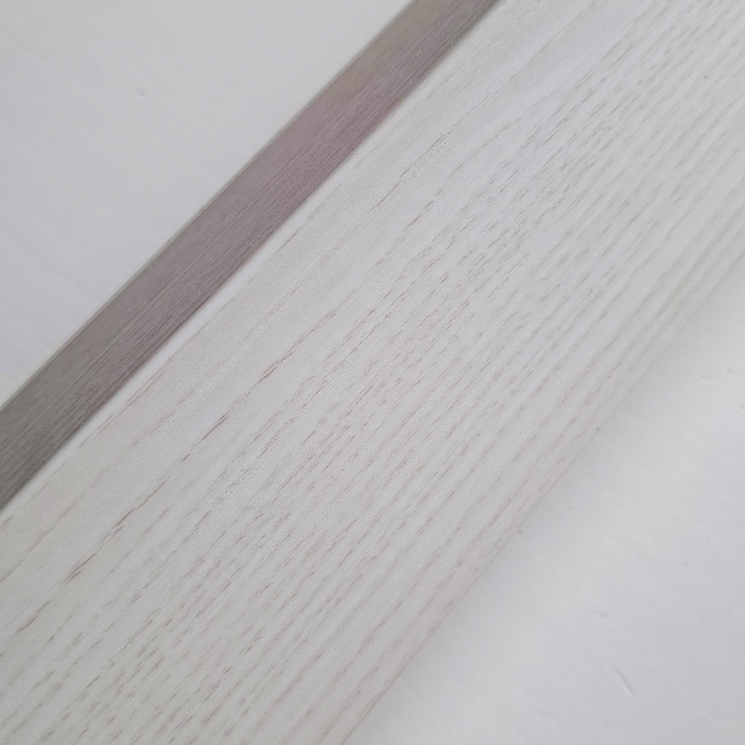 Divisória de ambiente PVC padrão Madeira Pinho Nórdico 7cmx7cm com 2,8 metros