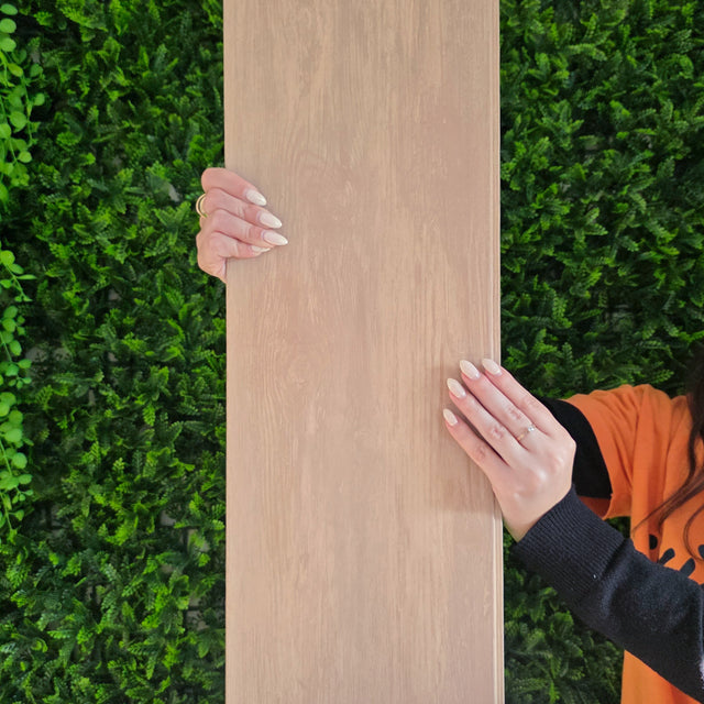 Painel ripado - Estilo tábua - Castanho madeira 2,49m