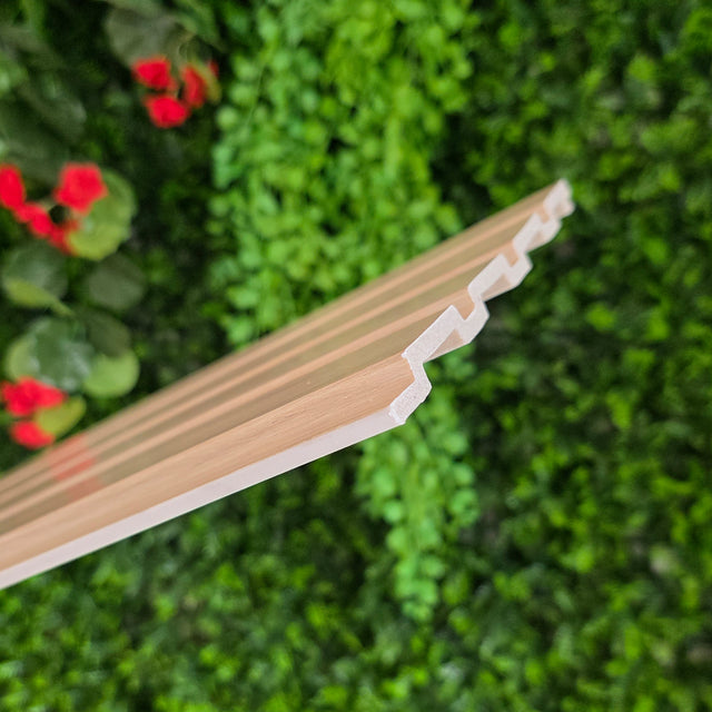 Painel ripado - ripa larga baixa - castanho claro madeira 2,49m