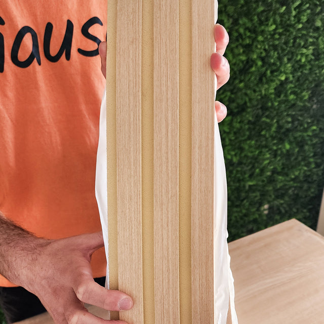 Painel ripado em rolo autoadesivo - bege/castanho claro