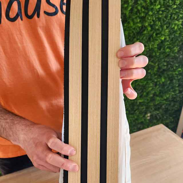 Painel ripado em rolo autoadesivo - preto/castanho claro