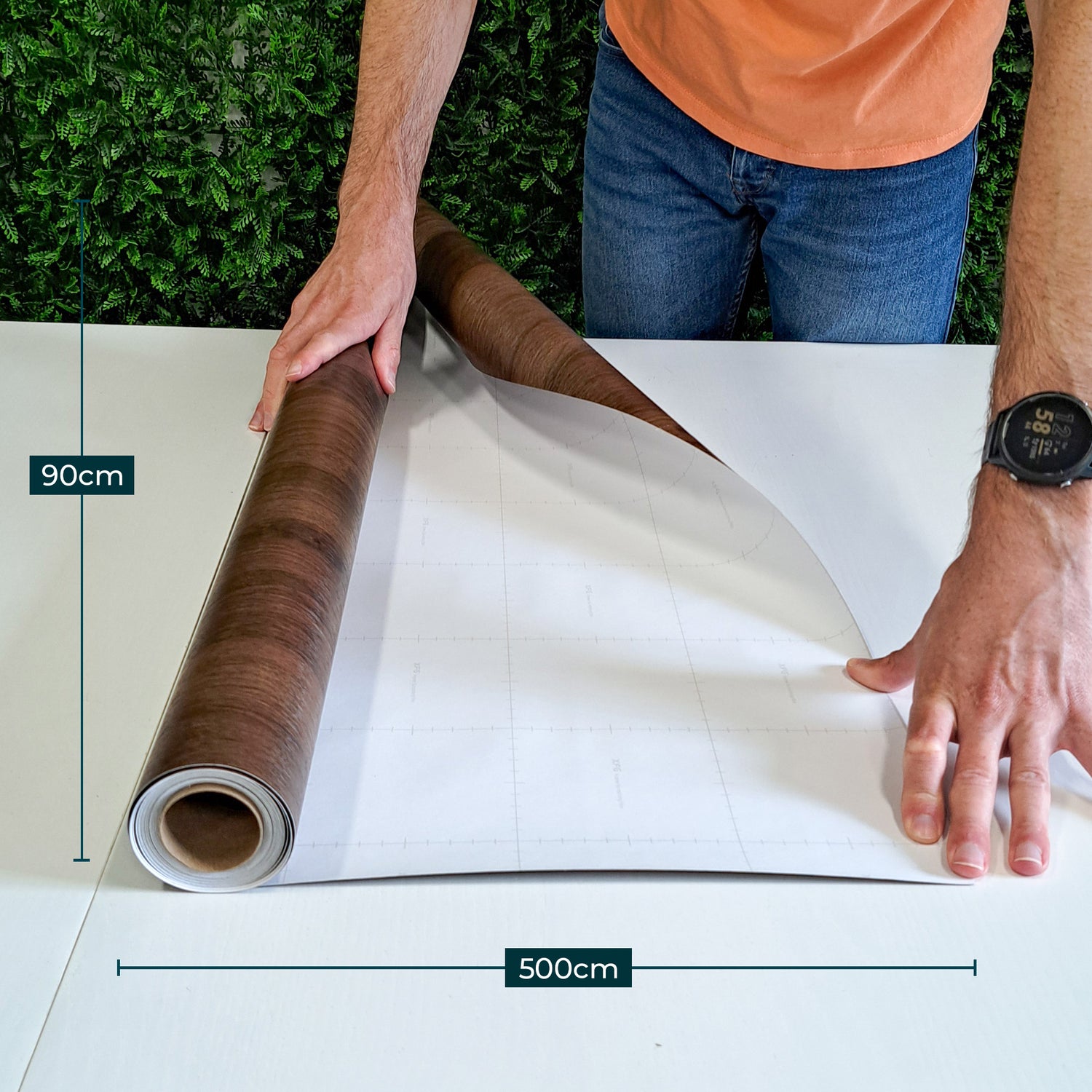 Rolo adesivo decorativo Nogueira 90cm x 5m