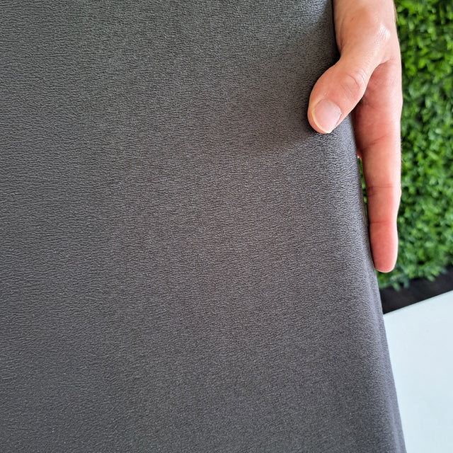 Cabeceira estofada Suede Cinza escuro 30x60cm