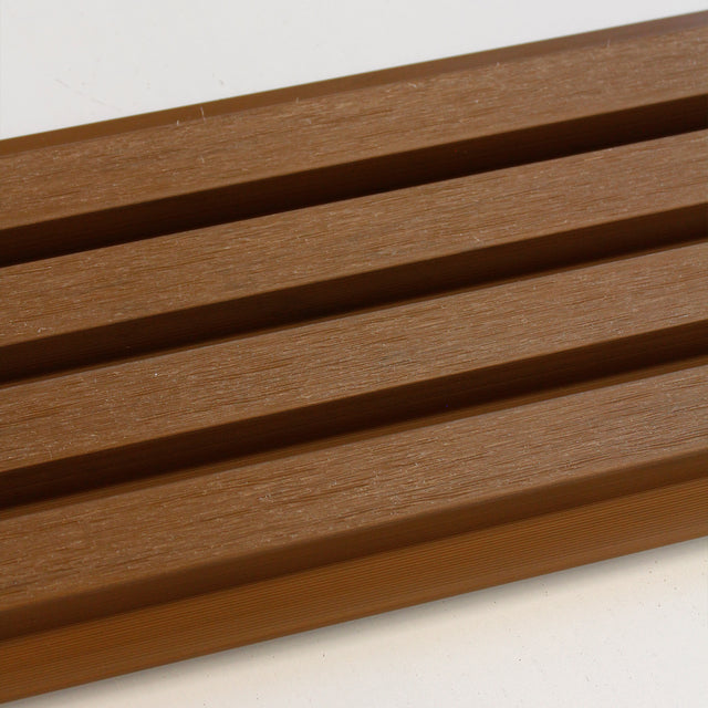 Painel ripado exterior WPC - Castanho 2,9 metros