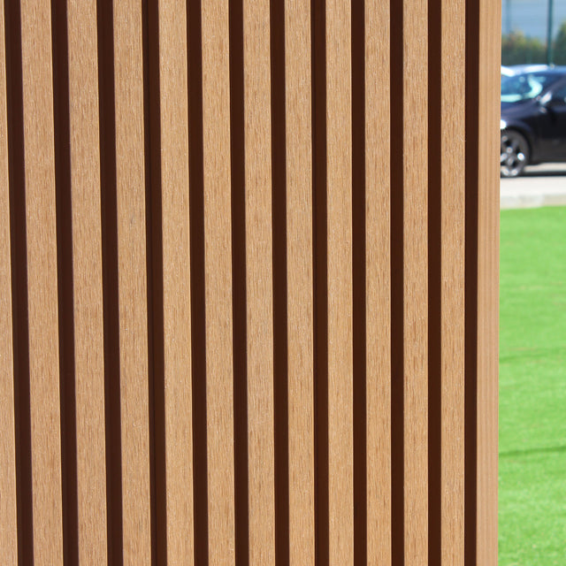 Painel ripado exterior WPC - Castanho 2,9 metros