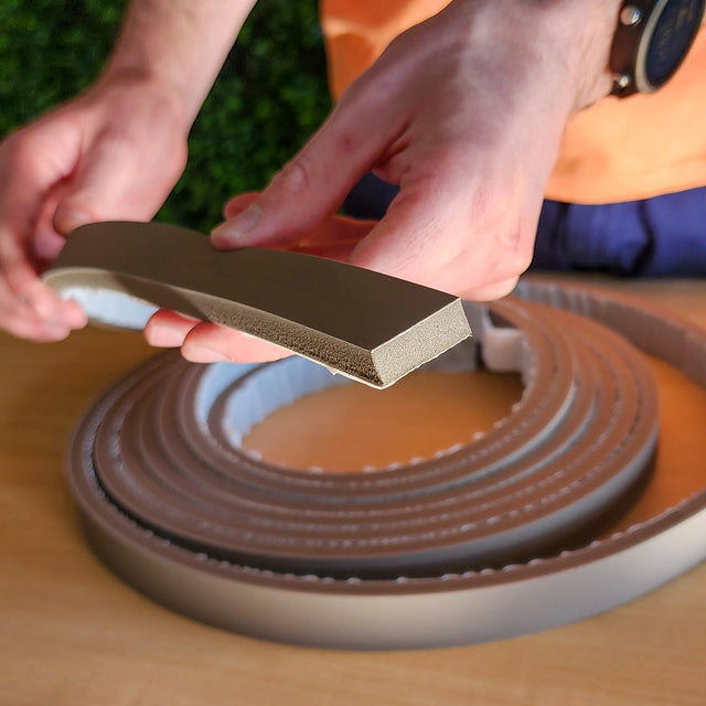 Ripa de acabamento para painel ripado autoadesivo - castanho