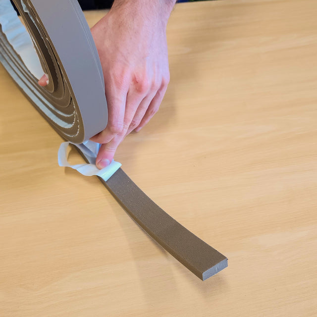 Ripa de acabamento para painel ripado autoadesivo - castanho