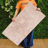 revestimento LVT de chão e parede terracota